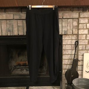 Lululemon Twisted and Tucked Pant In Black